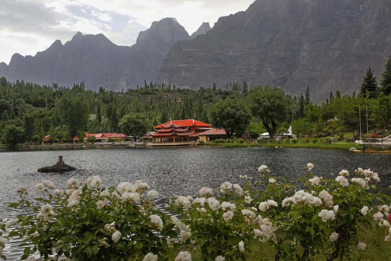 Travels and Tours: Exploring the World with Unforgettable Experiences