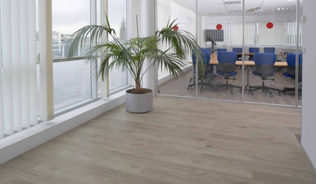 office-parquet-flooring-Dubai-1367x800