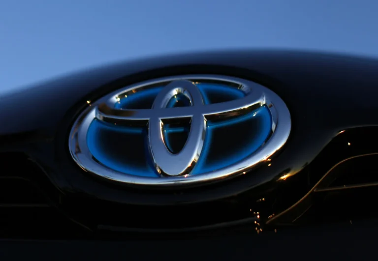 Toyota Car Showroom In South Delhi