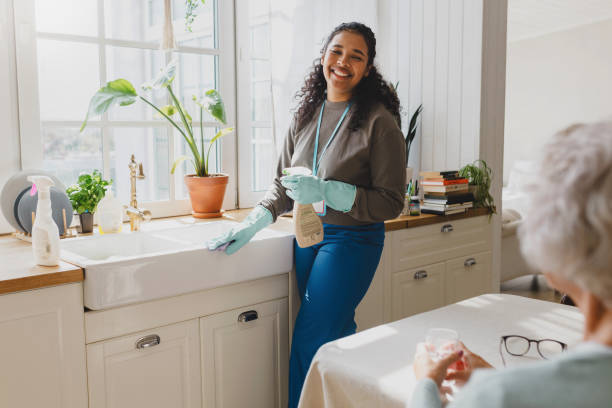 Should You Hire a Live-In or Live-Out House Maid?