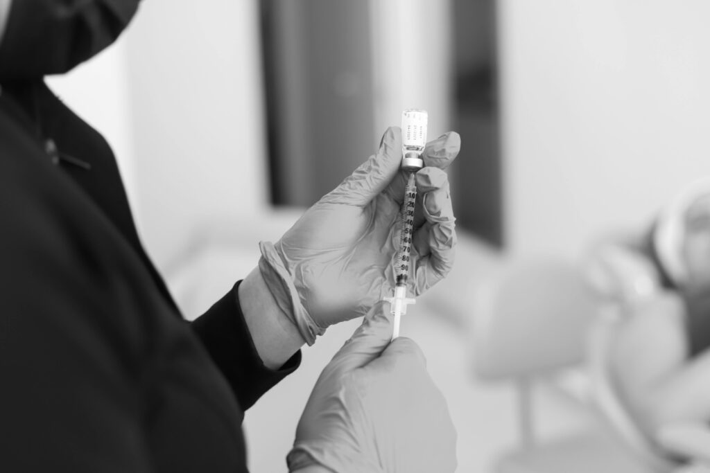 uscis vaccination commerce