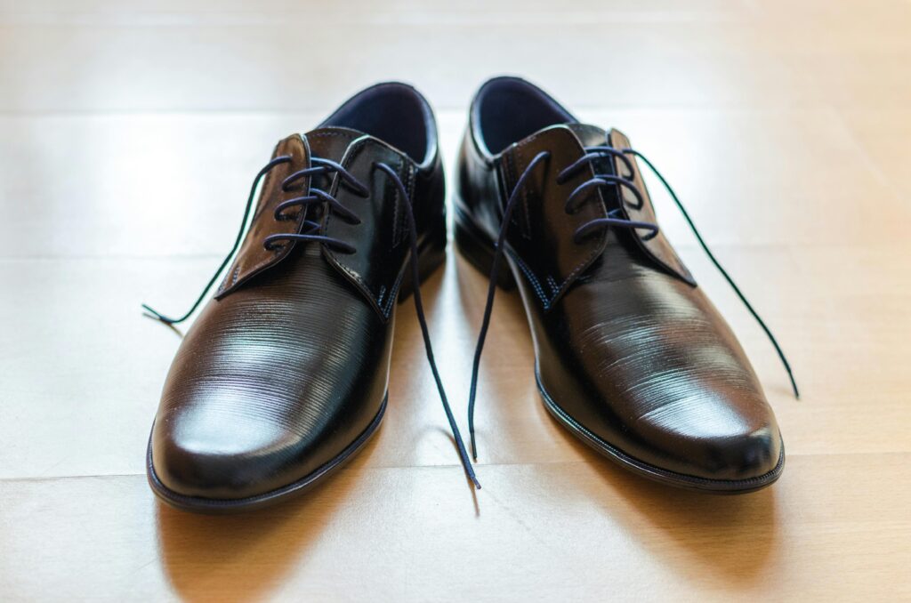 The Do’s and Don’ts of Cleaning and Maintaining Men Shoes