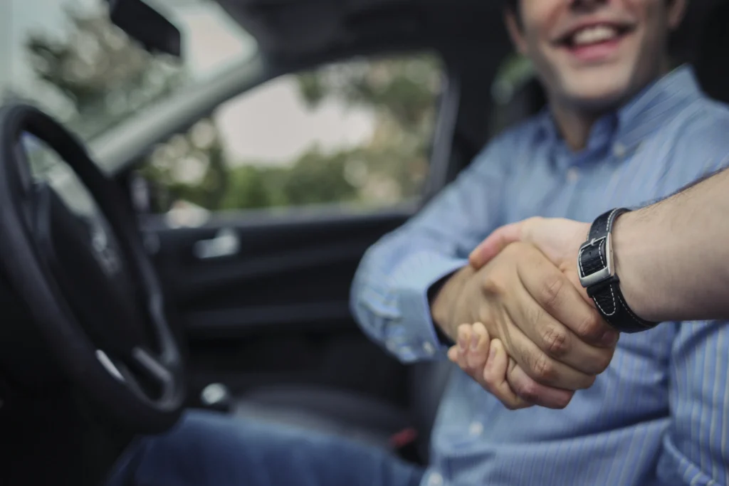 Pre owned car seller in Ghaziabad