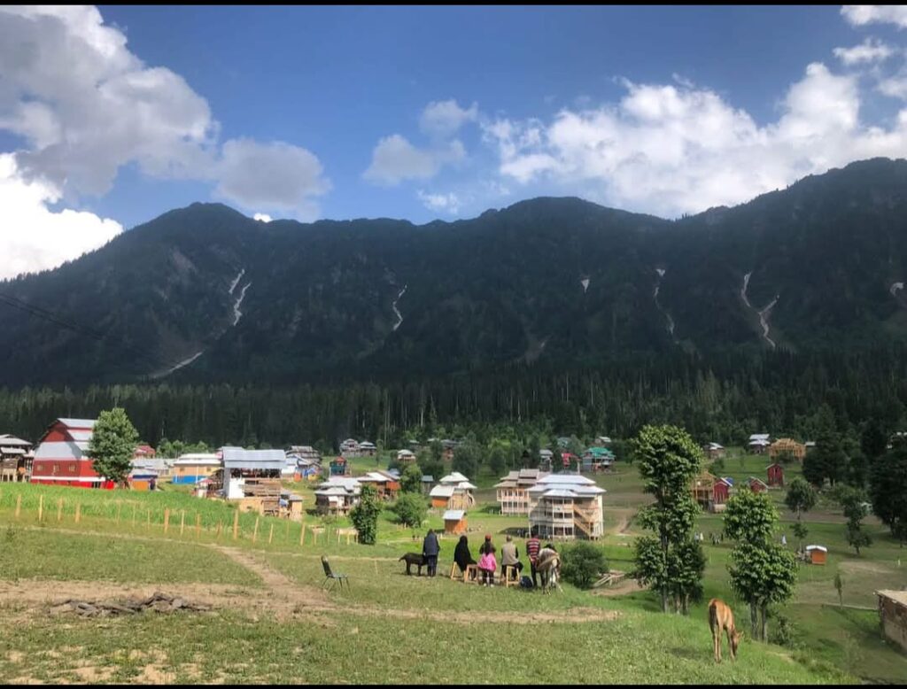 https://ghoomophirro.pk/tours/?location_name=Naran