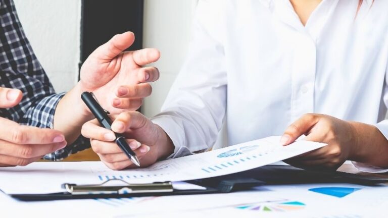 Why Malaysian Companies Are Embedding Sustainability Metrics into Annual Reports with Consultant Support