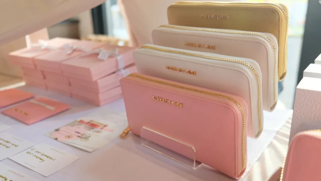 long wallet