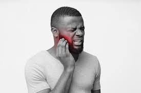 How to Handle Tooth Pain That Strikes Without Warning