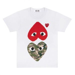 PLAY-WHITE-T-SHIRT-WITH-CAMO-PRINTED-MIRROR-HEARTS