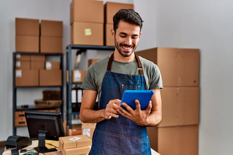 Which Services Simplify International Shipping Processes?
