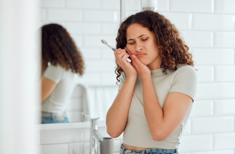 The Top Signs You Need Immediate Dental Assistance 