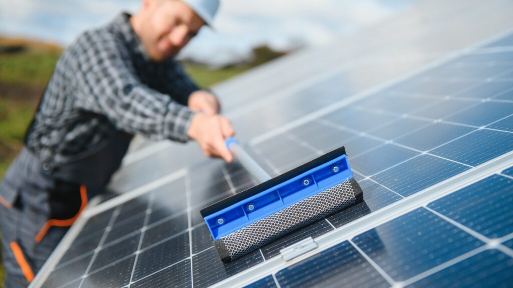 How Often Should Panels Be Cleaned for Best Output?