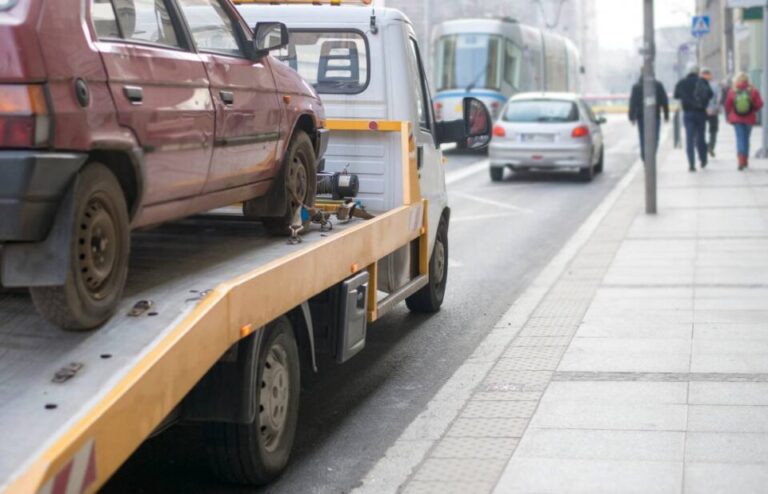 emergency-car-towing-960x617