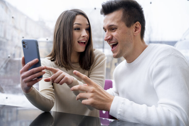 Dating Apps that Help You Find the Right Match