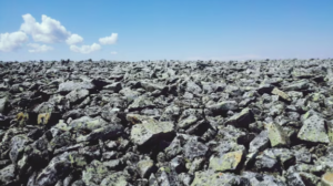 68b17fce4325665c327fc35a_Large Rocks for Landscaping