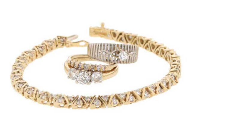 What Makes Artisan Jewelry Different from Factory Pieces?