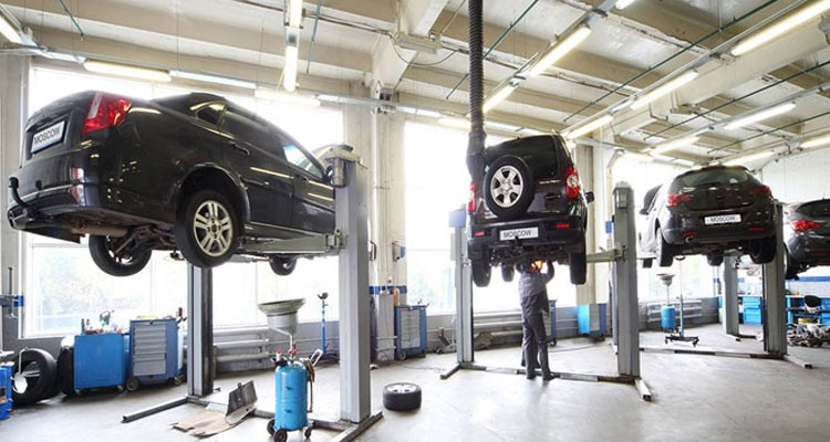Garage in Al Quoz car Garage in Al Quoz