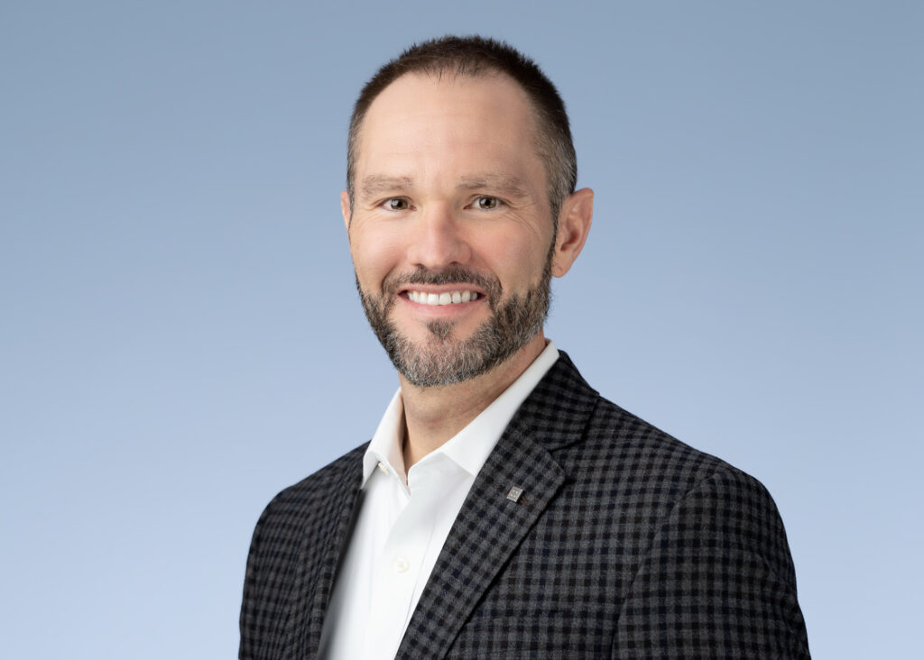 How Do Professionals Achieve Consistency in Portrait Shots?