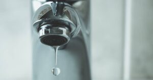 How Do Professionals Diagnose Persistent Faucet Problems?