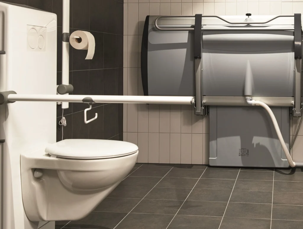 What Accessibility Considerations Improve Guest Comfort?