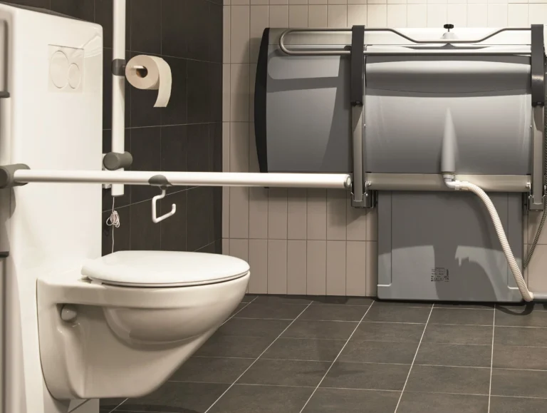 What Accessibility Considerations Improve Guest Comfort?