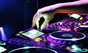 How Can A Dj Combine Classics With Trending Hits?