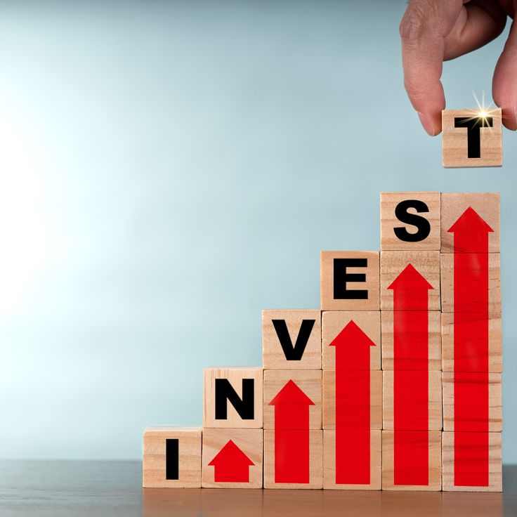 Best SIP plans in India for financial freedom goals with mutual fund growth chart and long-term investment strategy visualization