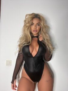 Independent Escort Istanbul	+905541348396
