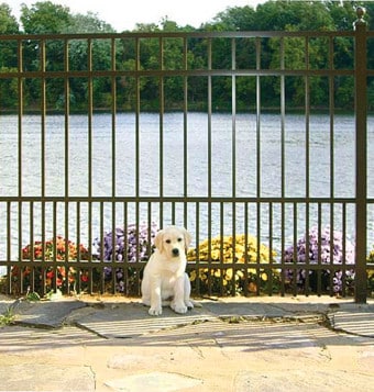 aluminum fence company