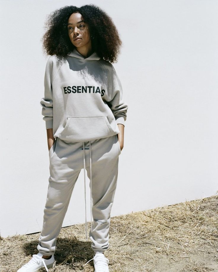 Essentials Hoodie: The Perfect Blend of Comfort, Style, and Everyday Fashion
