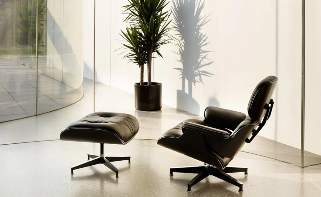 eames-all-black-lounge-chair-ottoman-ebony-ash-wood-black-leather_2