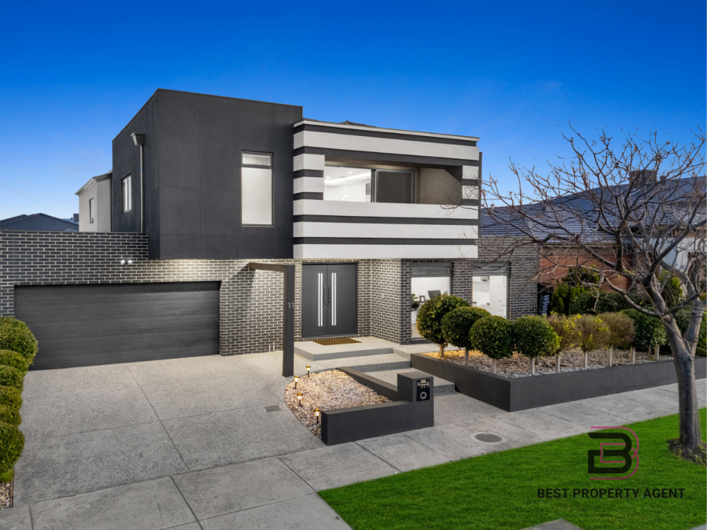 THE EMERALD OF CLYDE NORTH!!! 11 Pamplona Way,, Clyde North VIC
