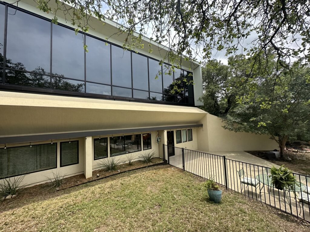 office building window washing