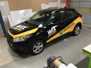 custom graphics car wraps