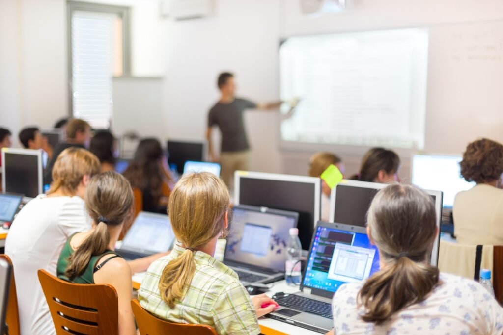 business administration courses online