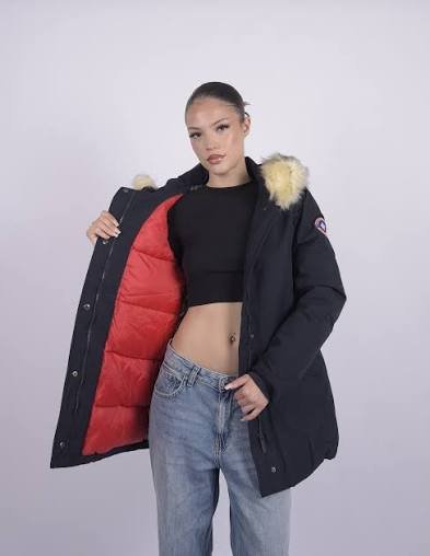 Paragoose: Contemporary Outerwear, Streetwear, and Everyday Style