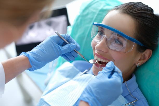 Cosmetic Dentist